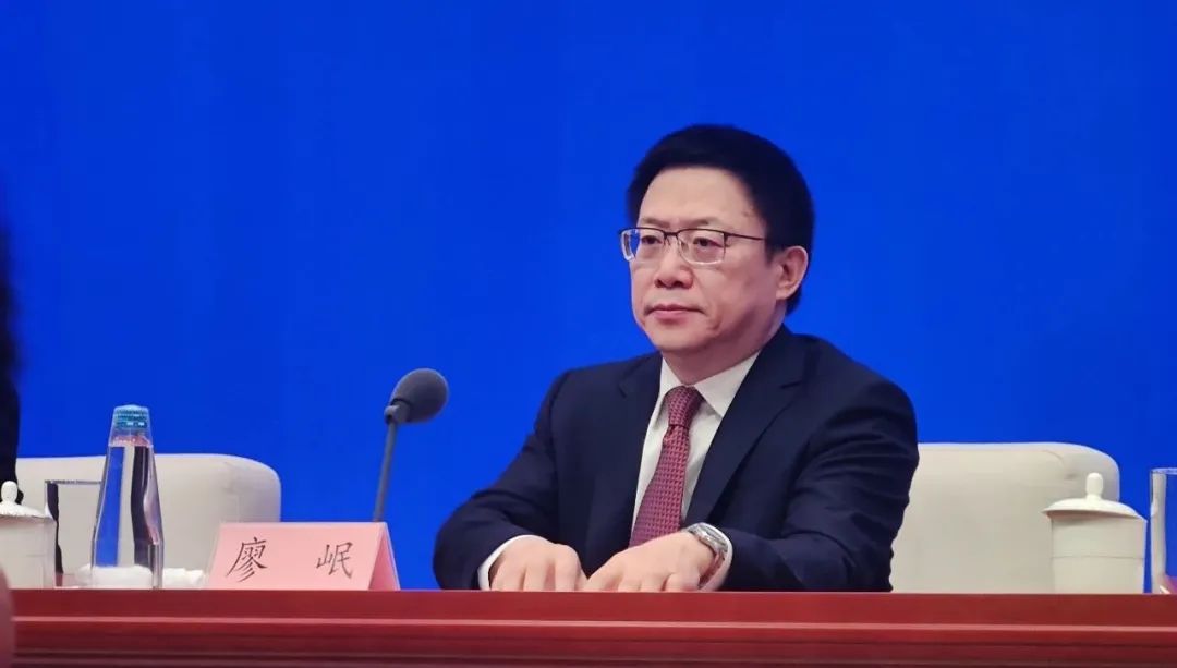 廖岷:三方面入手推动保险资金入市