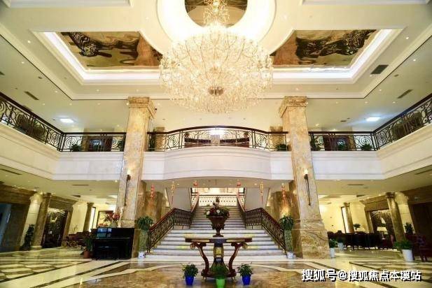 华安百亿基金经理胡宜斌今天分享：在流动性有所恢复时，可以对AI应用进行更细致的定价