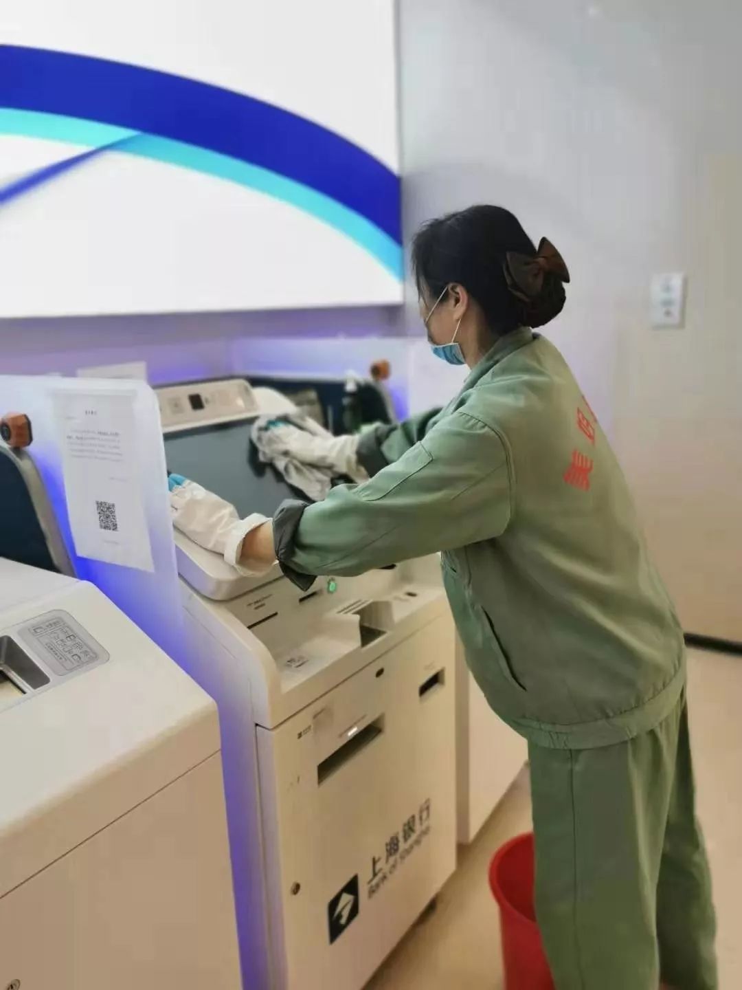 上银活水滴灌小微系列之1|与时间赛跑，3天解决新材料小企业资金需求――上海银行深入推进小微企业融资协调工作机制