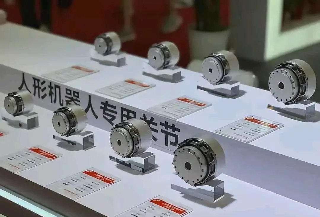 方正富邦吴昊：人形机器人供应链优化 量产规模有望指数级增长