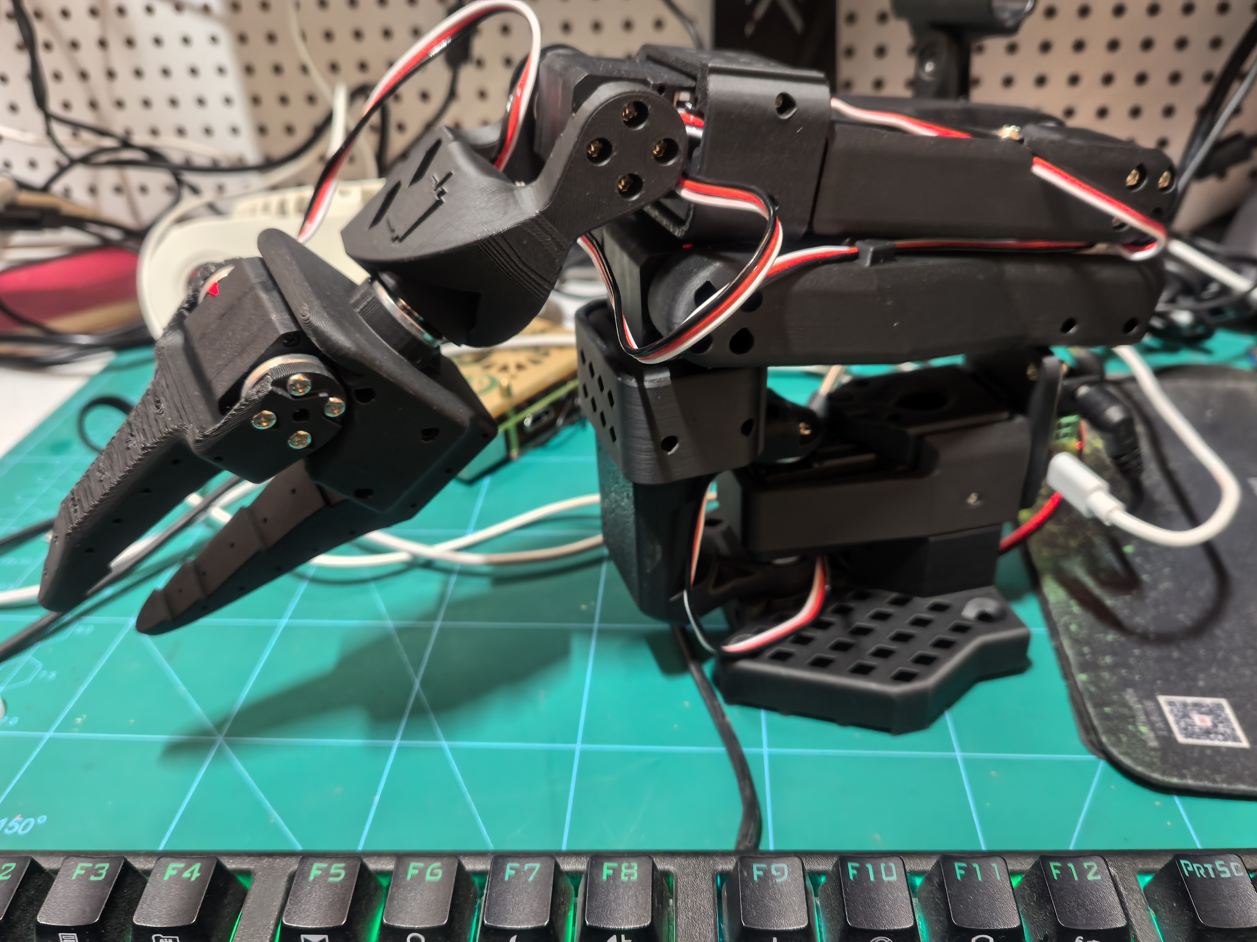 "0代码"也能训练机器人,机器人有"灵魂"了?