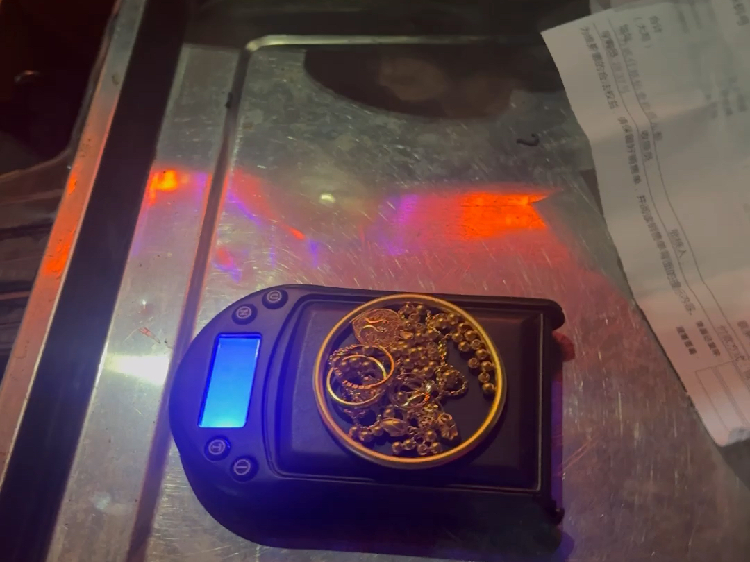 沙川:黄金连涨的背后原因!