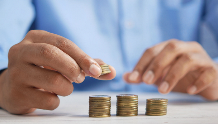 居民存款“搬家”进行时 “固收+”基金再度走红