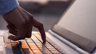 国家网信办整治恶意炒作涉企信息：“观澜FinResearch、赵亦雷”等账号被封