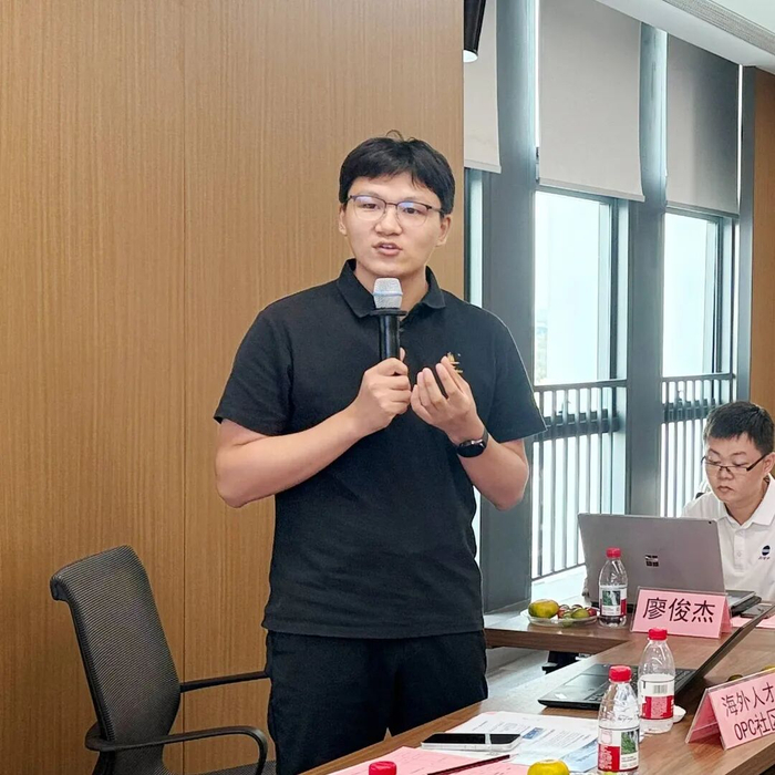 狂揽2亿美元AI订单，润建股份要靠卖Token出海翻身？